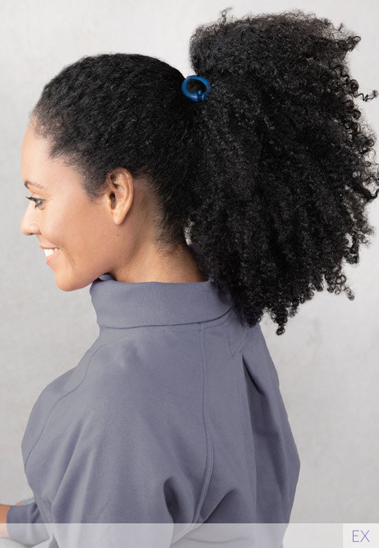 Extra Midnight Blue Flexi Sport securely holds thick curly hair with a ton of volume. 